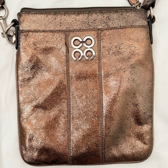 Metallic Crossbody Bag with Adjustable Strap - Picture 3 of 6